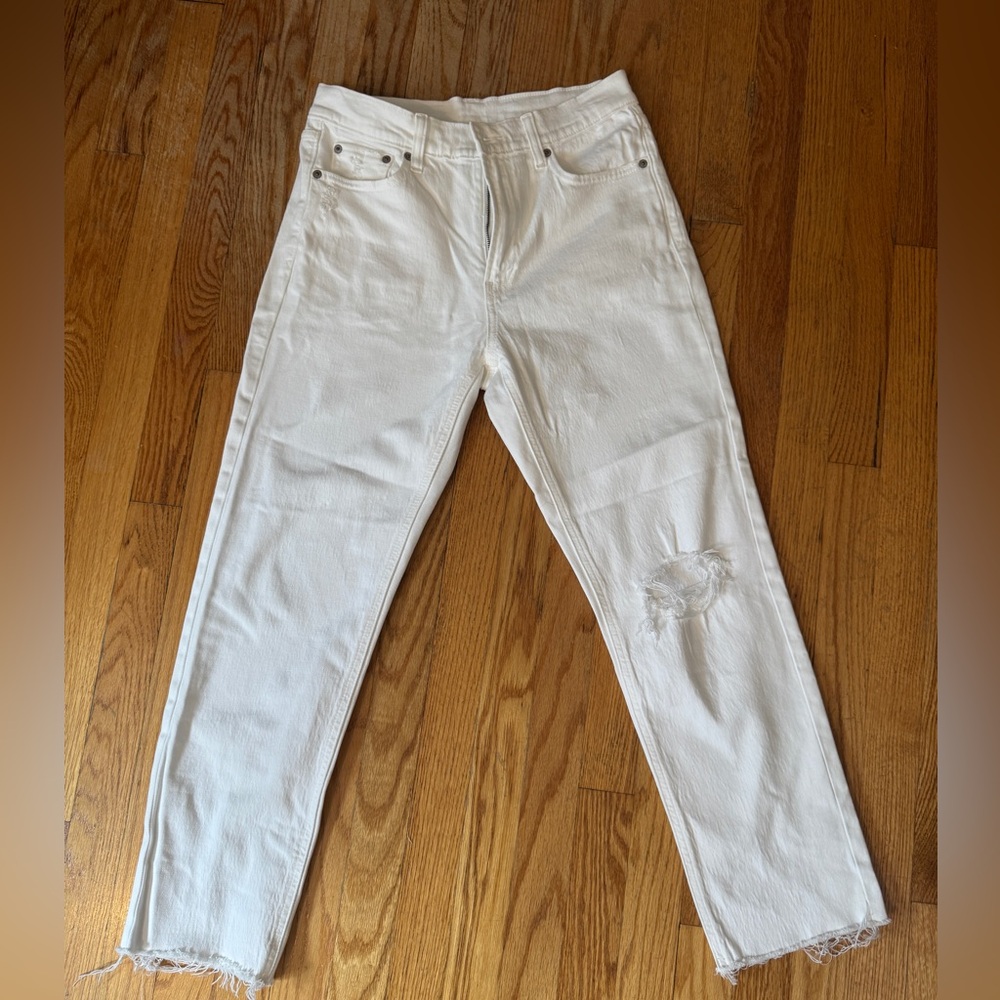 Gap cheeky straight white jeans size 6